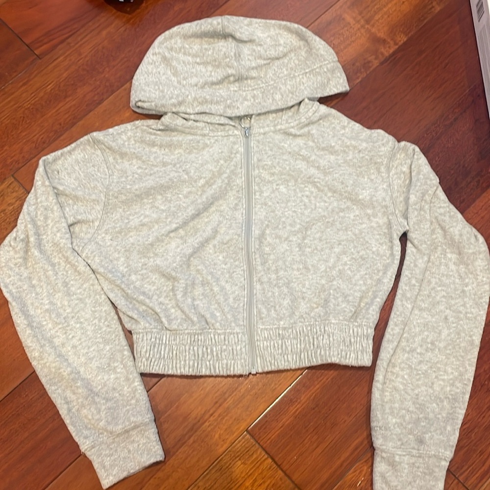 Grey cropped zip-up hoodie